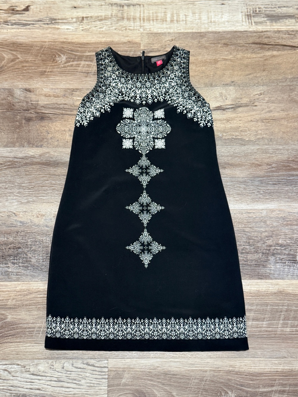 Vince Camuto Black Mini Dress with White Embroidered Geometric Detail 00 petite
